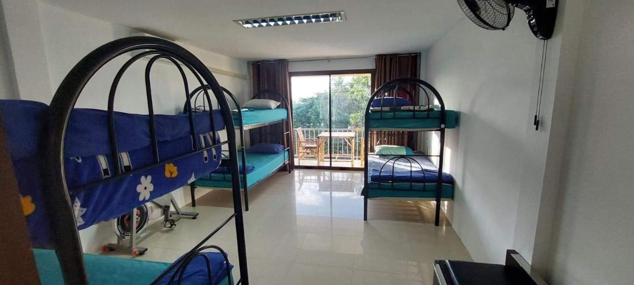 P & T Hostel Bangrak pláž Exteriér fotografie