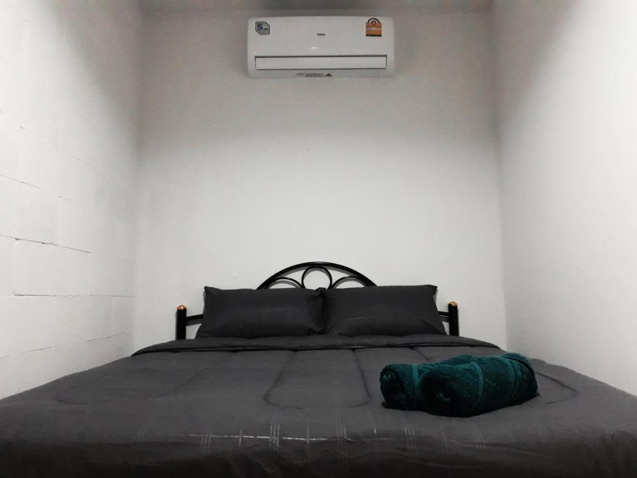 P & T Hostel Bangrak pláž Exteriér fotografie
